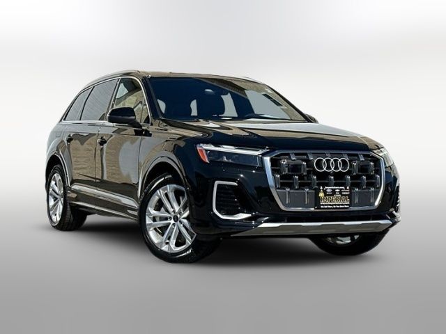2025 Audi Q7 Premium Plus
