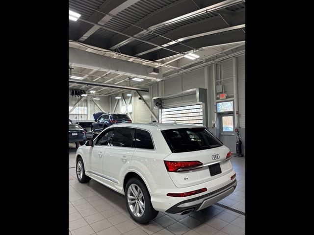 2025 Audi Q7 Premium Plus