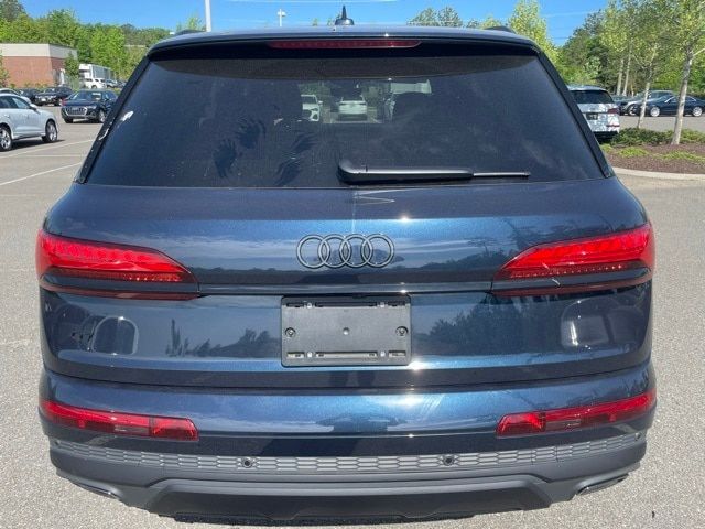 2025 Audi Q7 Premium Plus