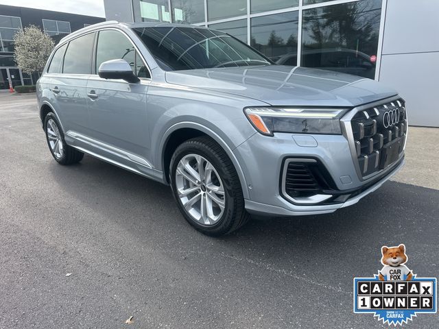 2025 Audi Q7 Premium Plus