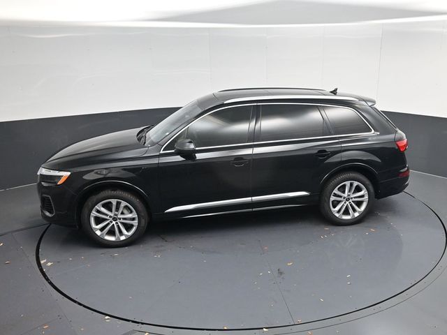 2025 Audi Q7 Premium Plus