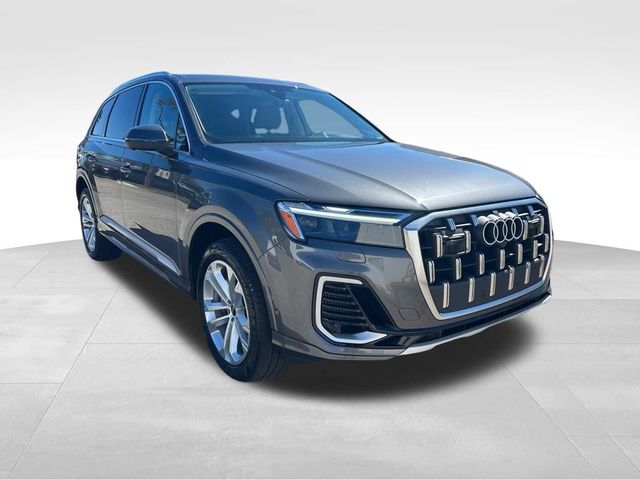 2025 Audi Q7 Premium Plus
