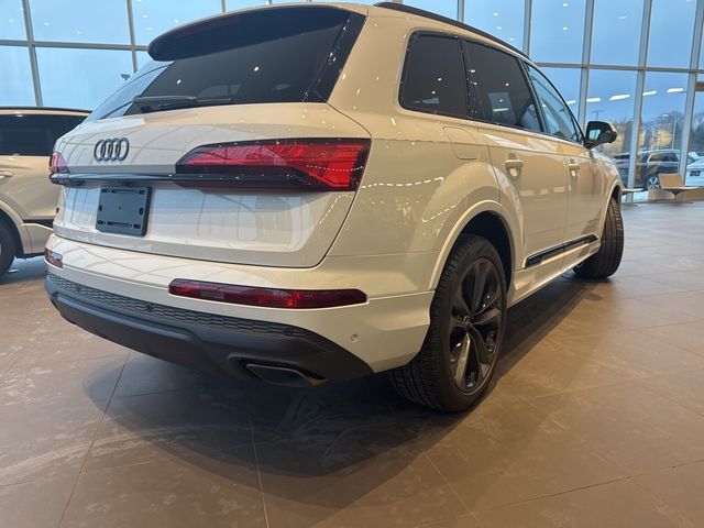 2025 Audi Q7 Premium Plus