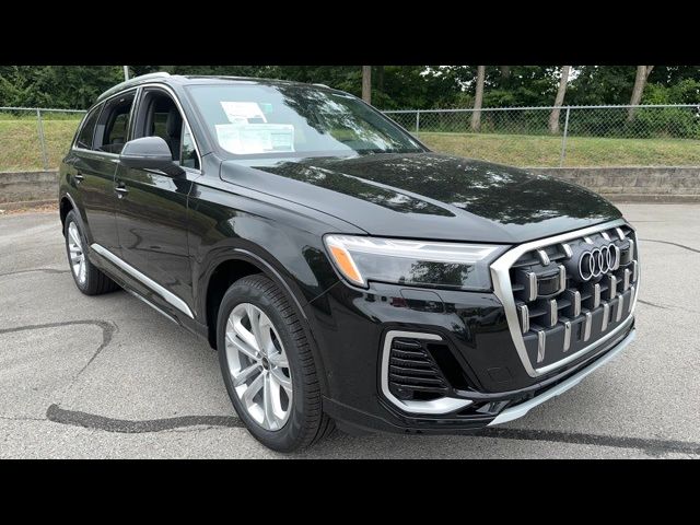 2025 Audi Q7 Premium Plus