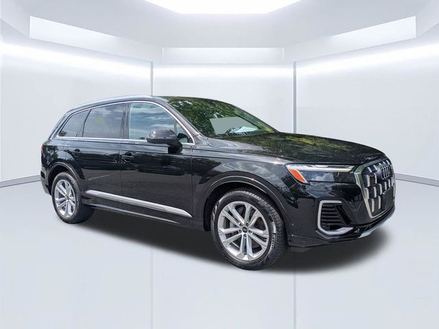 2025 Audi Q7 Premium Plus