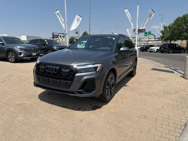 2025 Audi Q7 Premium Plus