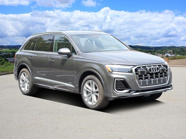 2025 Audi Q7 Premium Plus