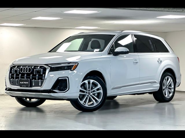 2025 Audi Q7 Premium Plus