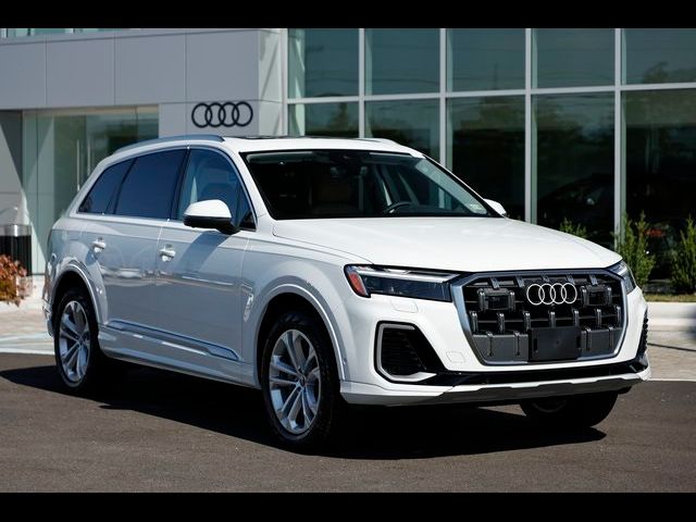 2025 Audi Q7 Premium Plus