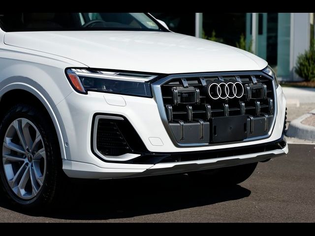 2025 Audi Q7 Premium Plus