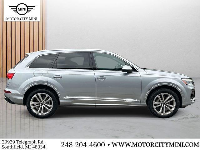 2025 Audi Q7 Premium Plus