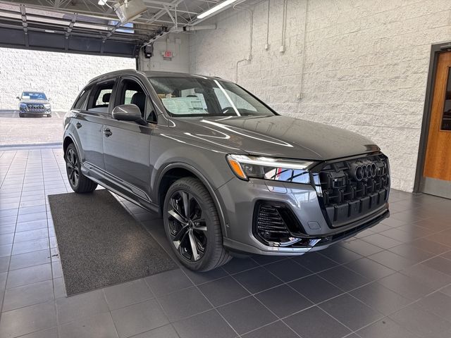 2025 Audi Q7 Premium Plus