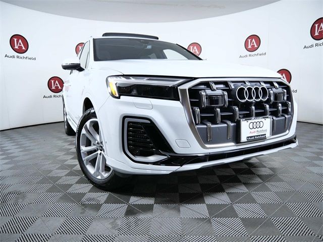 2025 Audi Q7 Premium Plus