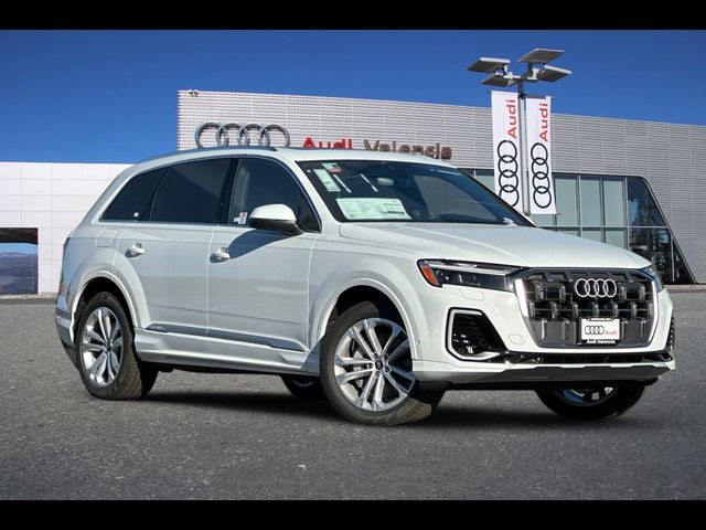 2025 Audi Q7 Premium Plus