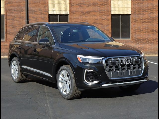 2025 Audi Q7 Premium Plus