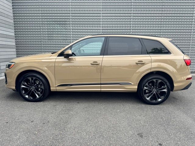 2025 Audi Q7 Premium Plus