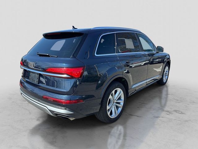 2025 Audi Q7 Premium Plus