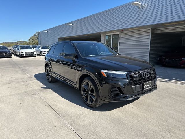 2025 Audi Q7 Premium Plus