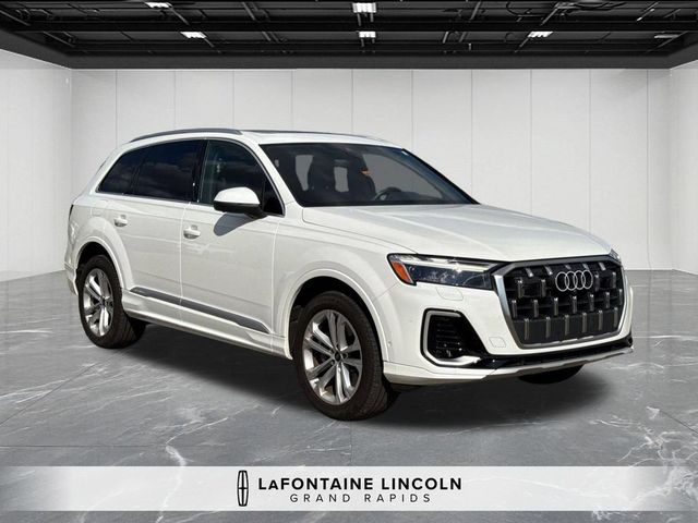 2025 Audi Q7 Premium Plus