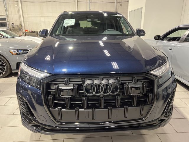 2025 Audi Q7 Premium Plus