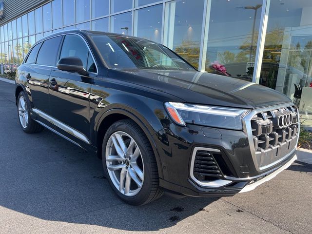 2025 Audi Q7 Premium Plus