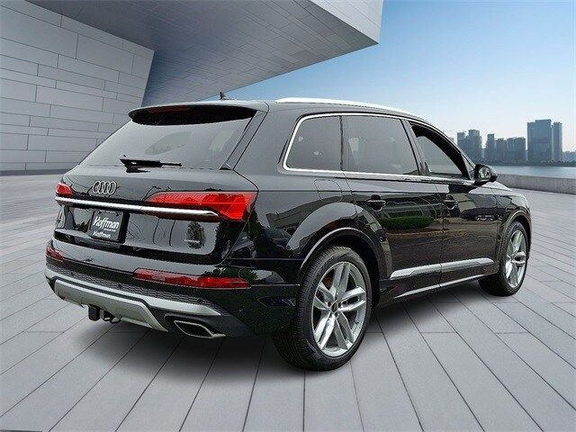 2025 Audi Q7 Premium Plus