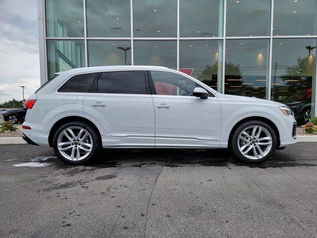 2025 Audi Q7 Premium Plus