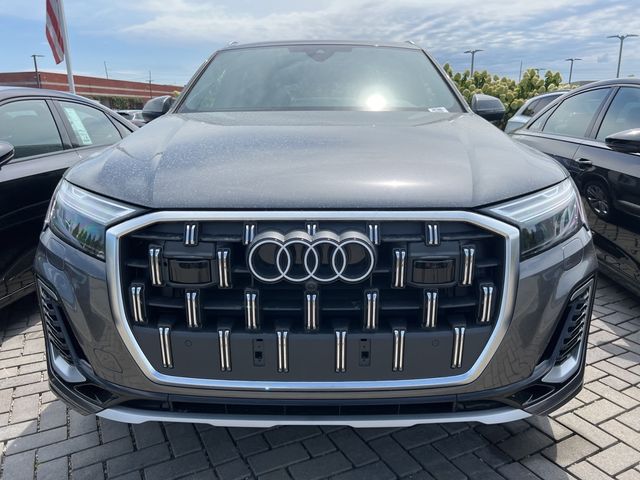 2025 Audi Q7 Premium Plus