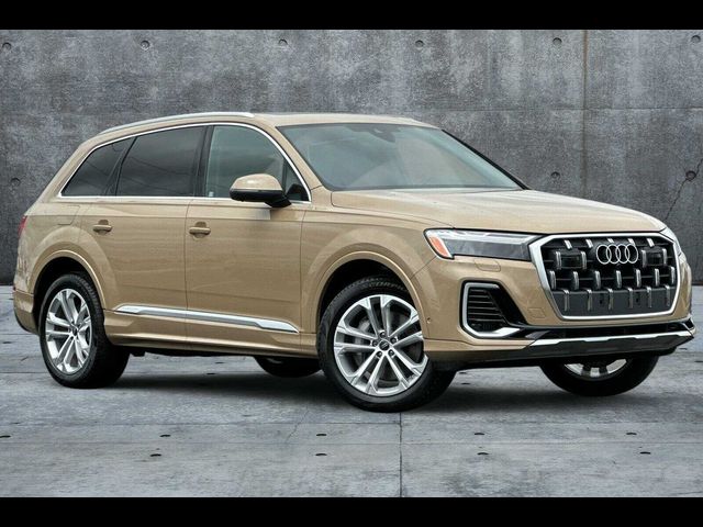 2025 Audi Q7 Premium Plus