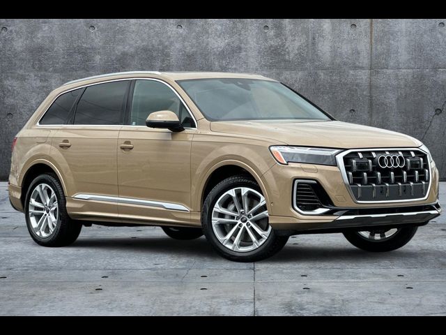 2025 Audi Q7 Premium Plus