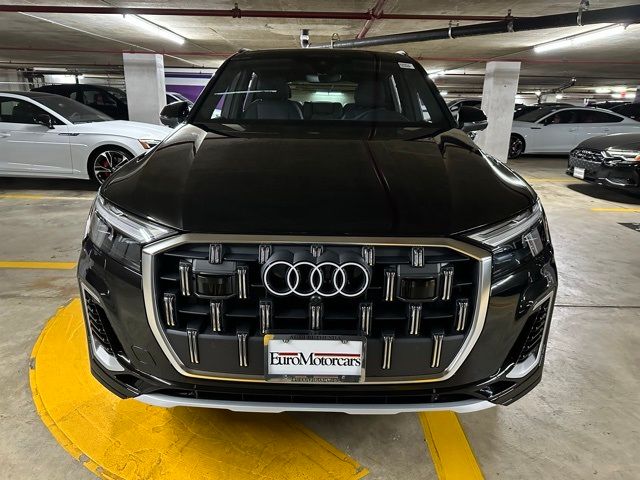 2025 Audi Q7 Premium Plus