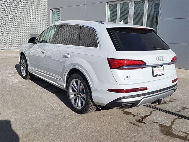 2025 Audi Q7 Premium Plus