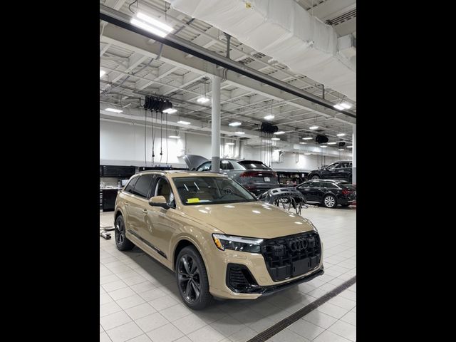 2025 Audi Q7 Premium Plus