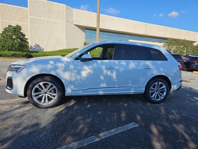 2025 Audi Q7 Premium Plus