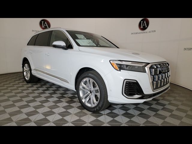 2025 Audi Q7 Premium Plus