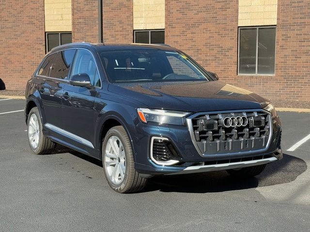 2025 Audi Q7 Premium Plus