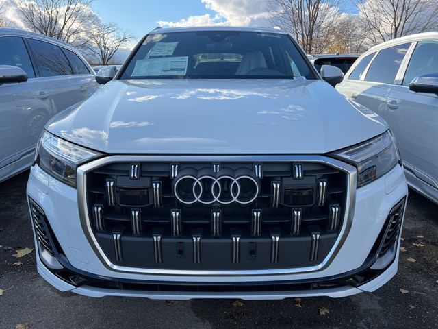 2025 Audi Q7 Premium Plus