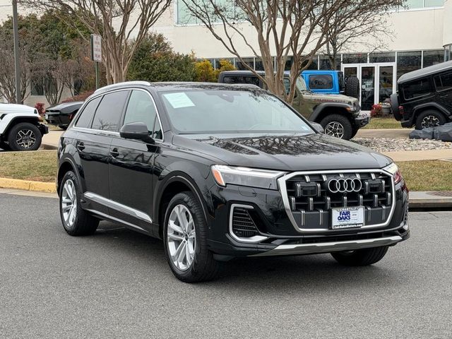 2025 Audi Q7 Premium Plus