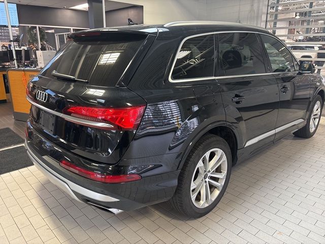 2025 Audi Q7 Premium Plus