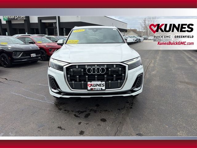 2025 Audi Q7 Premium Plus