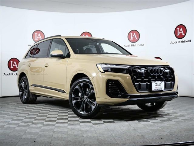 2025 Audi Q7 Premium Plus