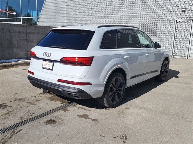 2025 Audi Q7 Premium Plus