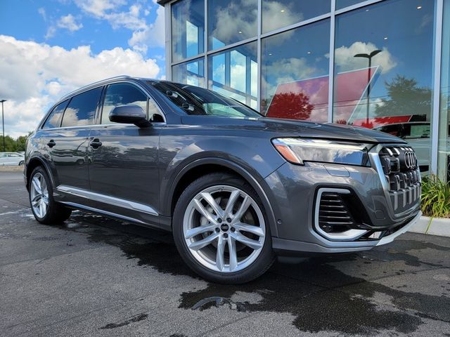 2025 Audi Q7 Premium Plus