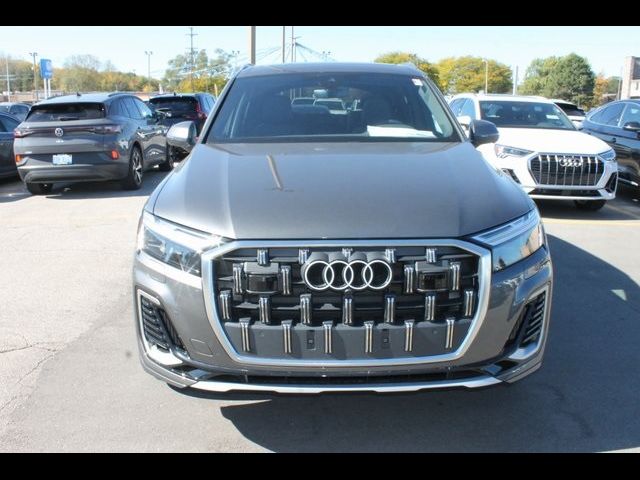 2025 Audi Q7 Premium Plus