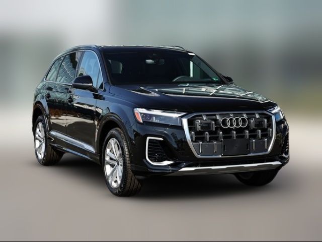 2025 Audi Q7 Premium Plus