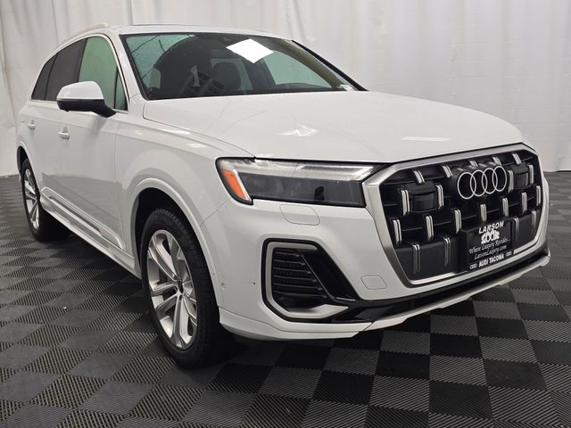 2025 Audi Q7 Premium Plus