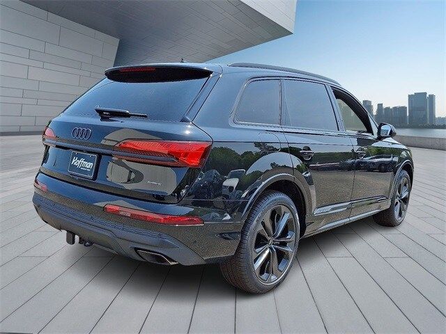 2025 Audi Q7 Premium Plus