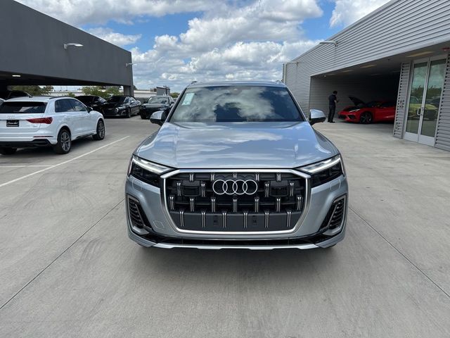 2025 Audi Q7 Premium Plus