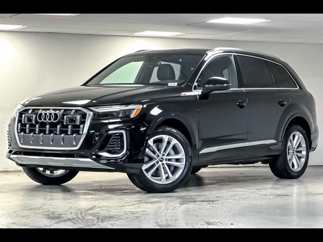 2025 Audi Q7 Premium Plus