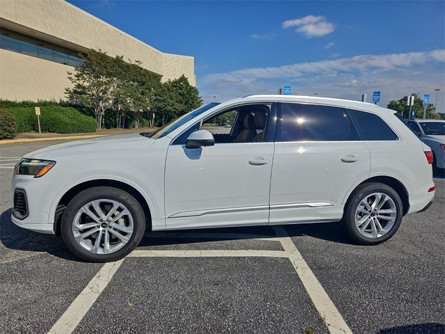 2025 Audi Q7 Premium Plus